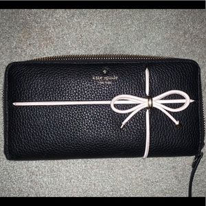 THIS HAS NOT been sold yet COPY- Kate spade wallet